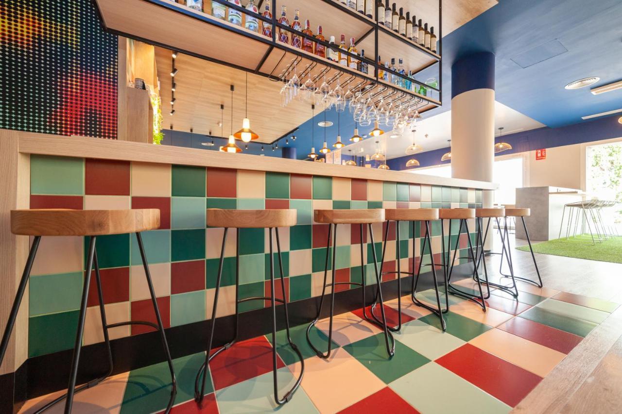 Hotel Ibis Alcala De Henares La Garena Zewnętrze zdjęcie