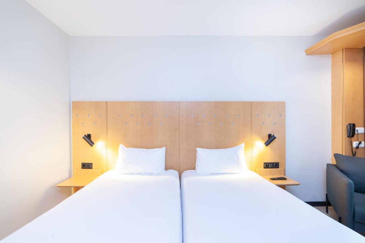 Hotel Ibis Alcala De Henares La Garena Zewnętrze zdjęcie