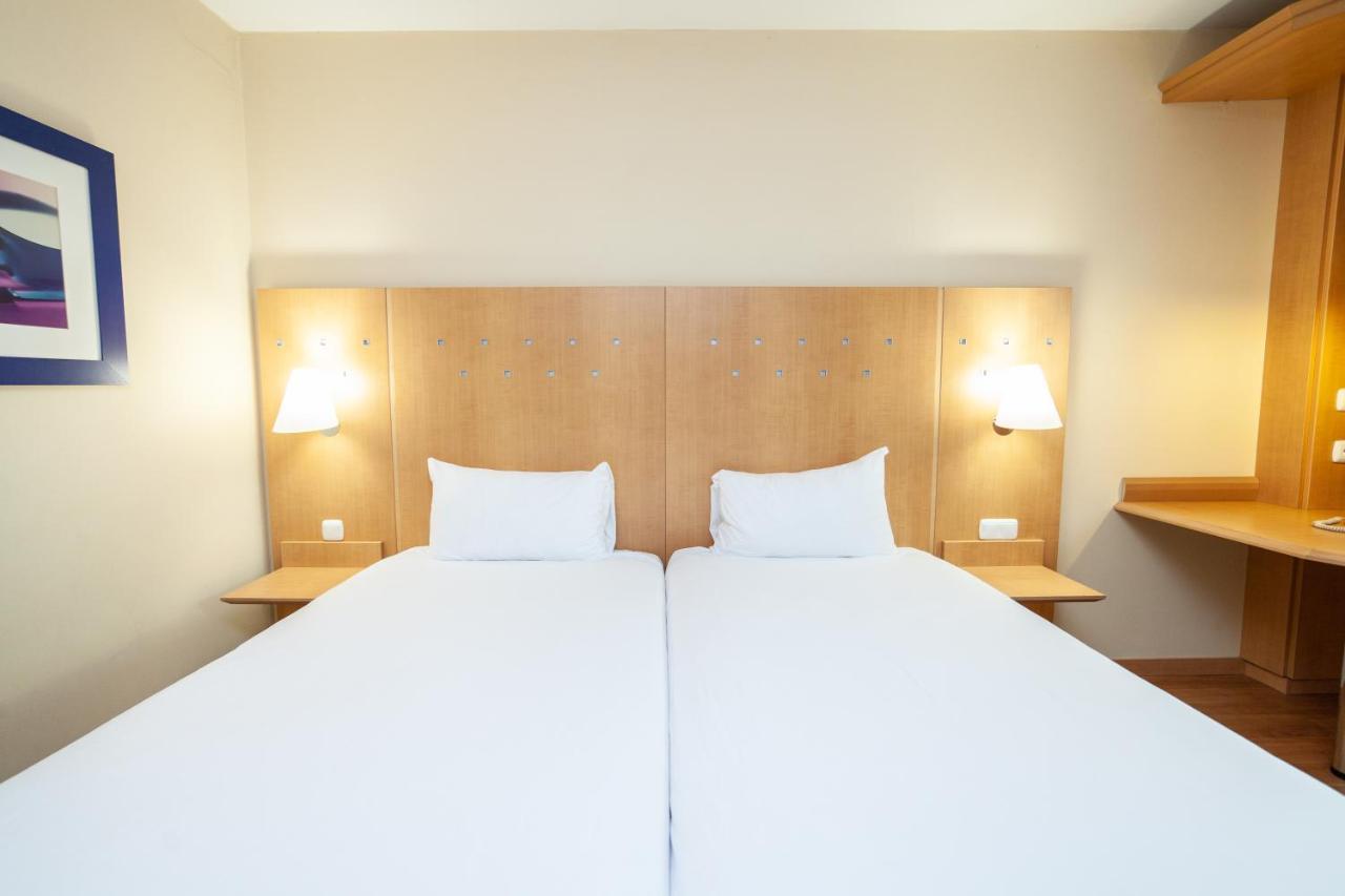 Hotel Ibis Alcala De Henares La Garena Zewnętrze zdjęcie