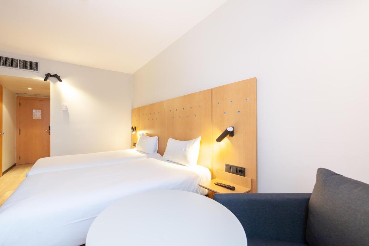 Hotel Ibis Alcala De Henares La Garena Zewnętrze zdjęcie