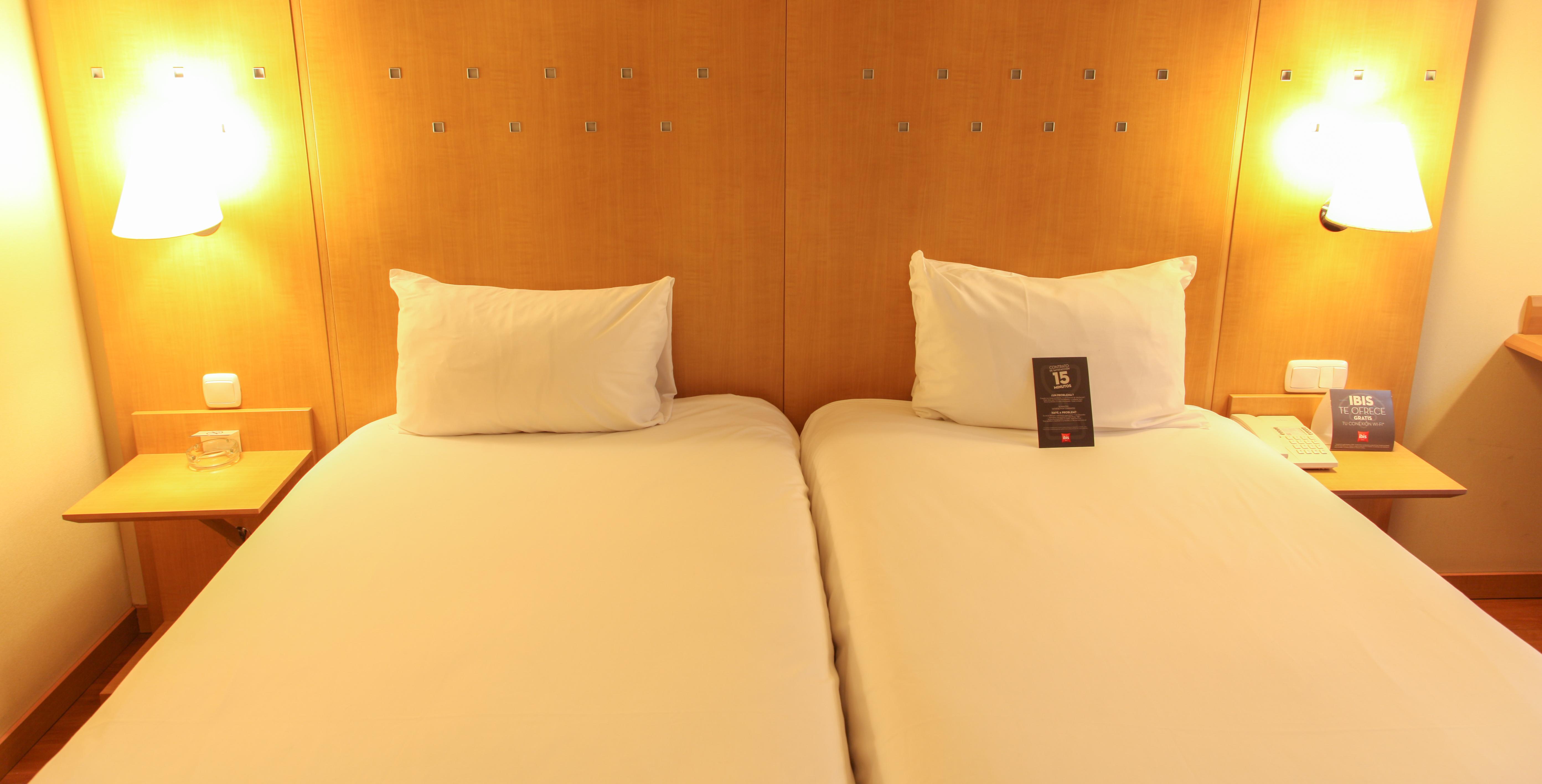 Hotel Ibis Alcala De Henares La Garena Zewnętrze zdjęcie
