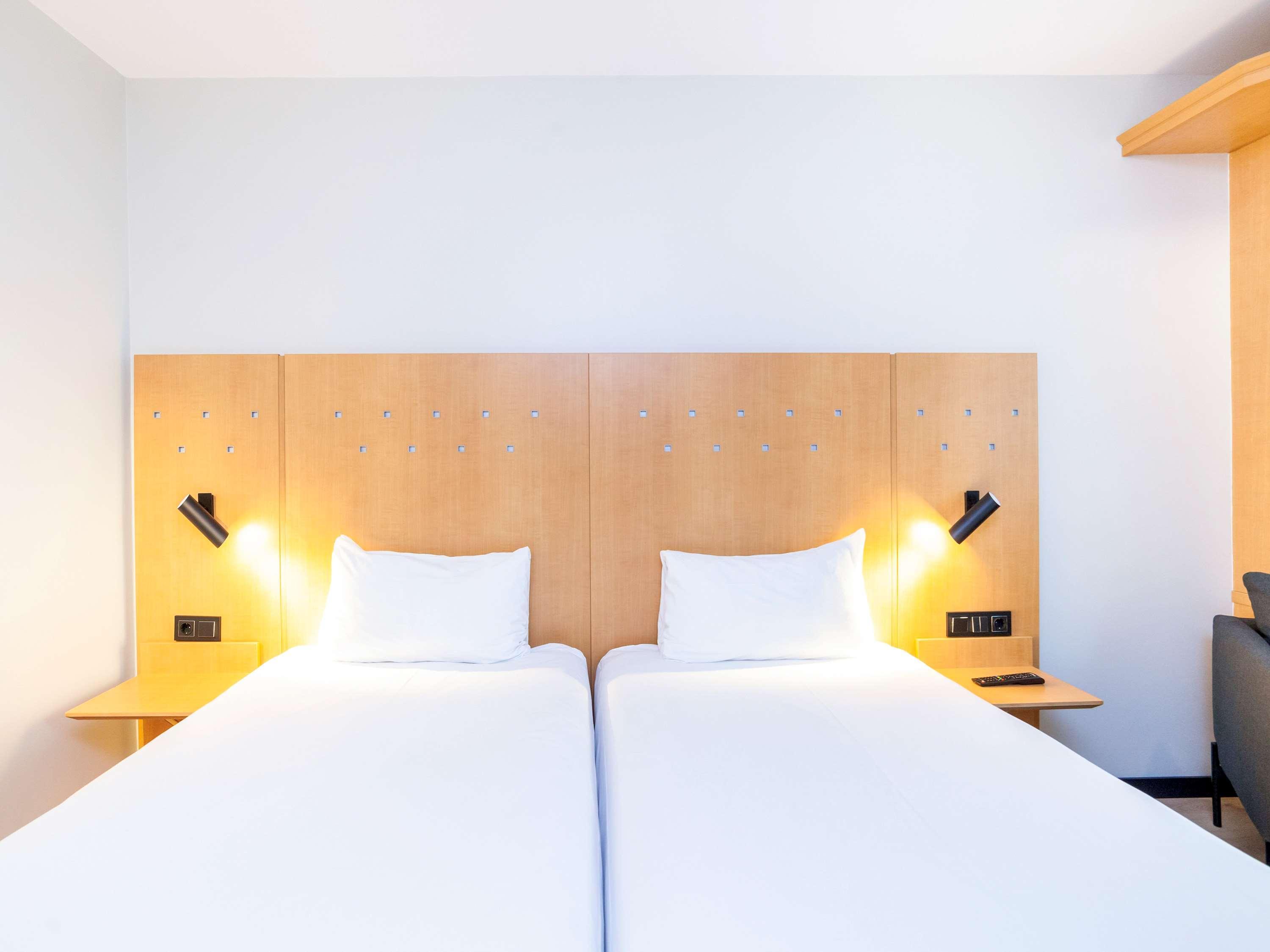 Hotel Ibis Alcala De Henares La Garena Zewnętrze zdjęcie