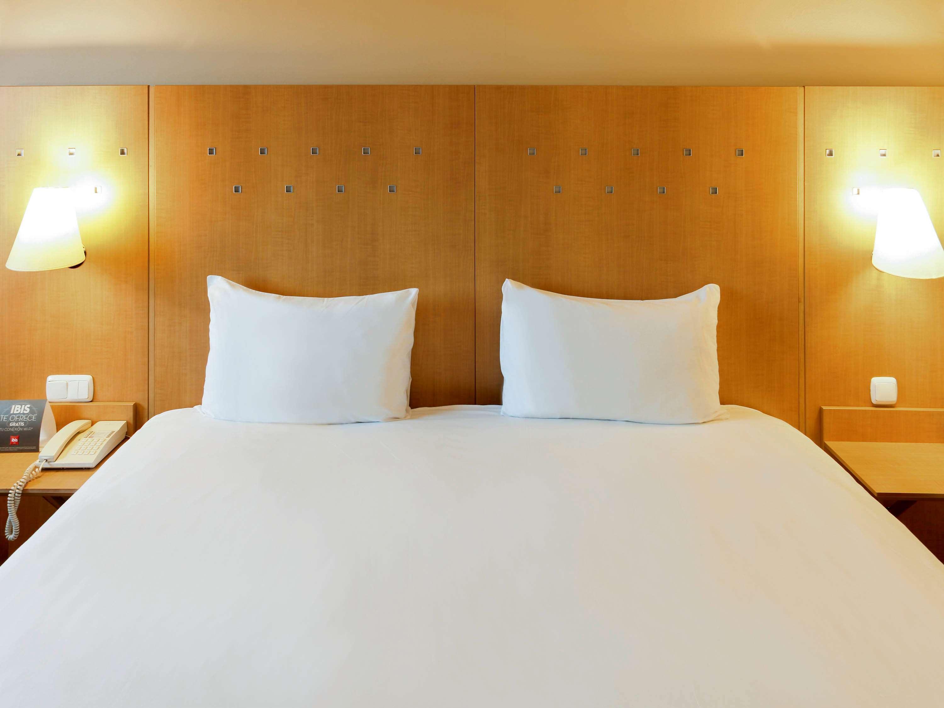 Hotel Ibis Alcala De Henares La Garena Zewnętrze zdjęcie