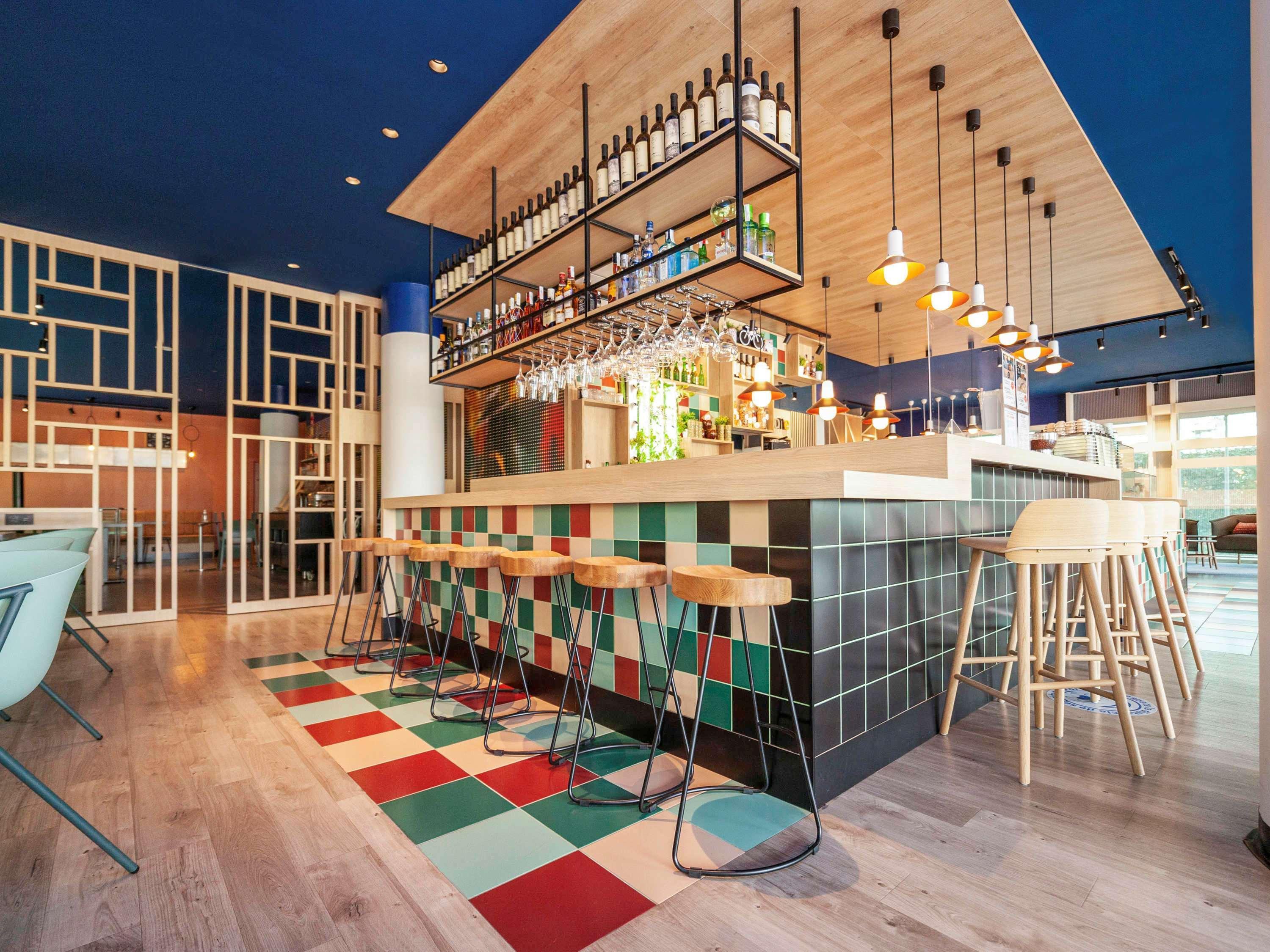 Hotel Ibis Alcala De Henares La Garena Zewnętrze zdjęcie